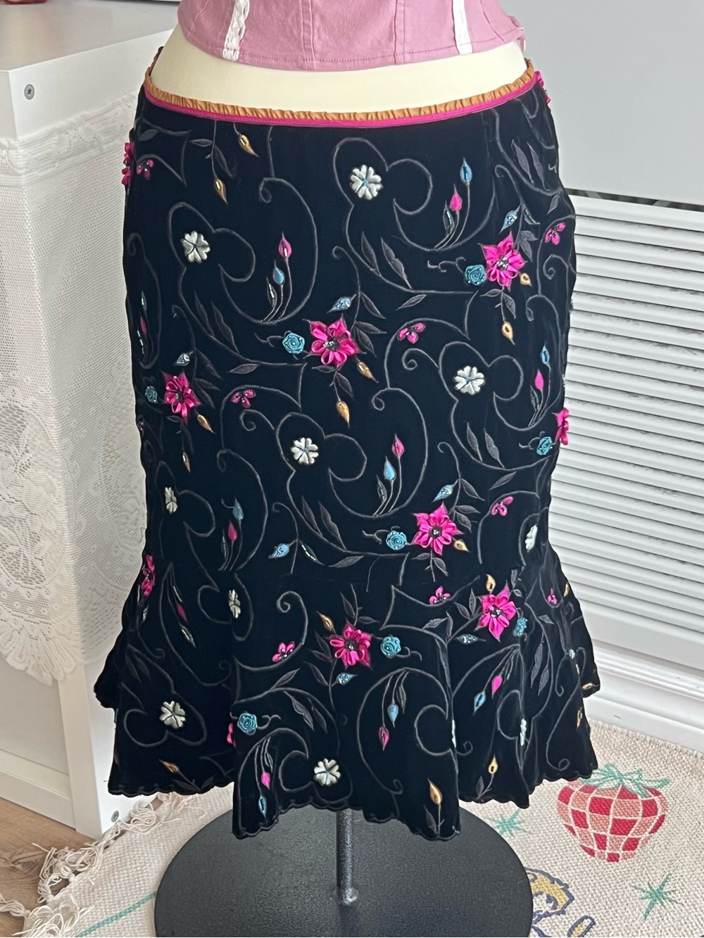 Vintage 90s Black velvet floral beaded embroidered midi skirt